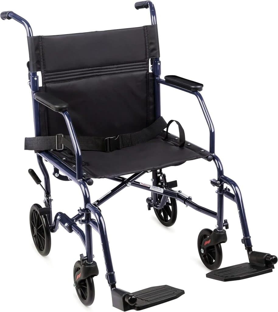 Test du fauteuil roulant pliable Carex : transport et rangement facilités