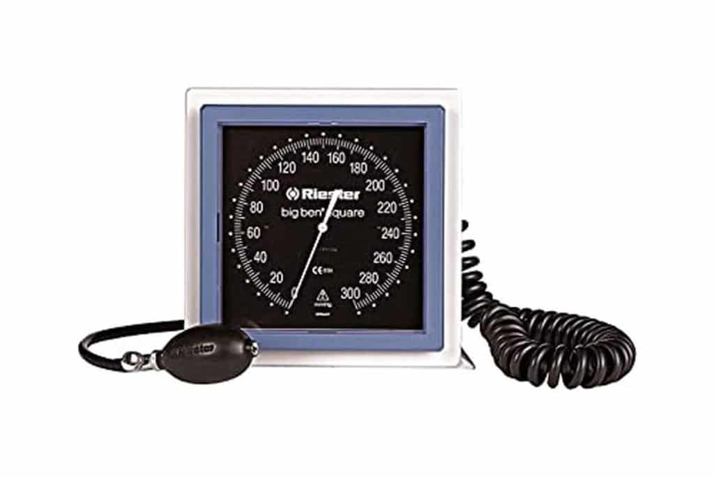 Test du tensiomètre Riester : précision et fiabilité