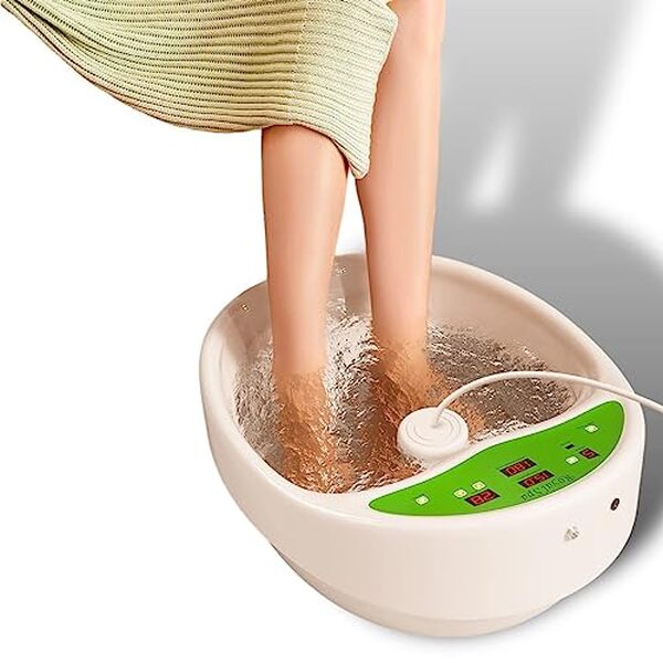 Découvrez notre test détaillé du Royal Spa bain de pieds électrolyse 3 bobines : performances, efficacité et avis client pour bien choisir votre appareil. 